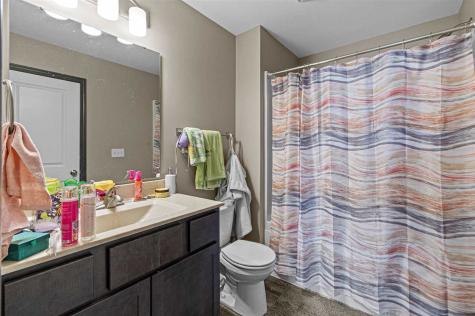 372 Tanglewood Drive Solon IA 52333