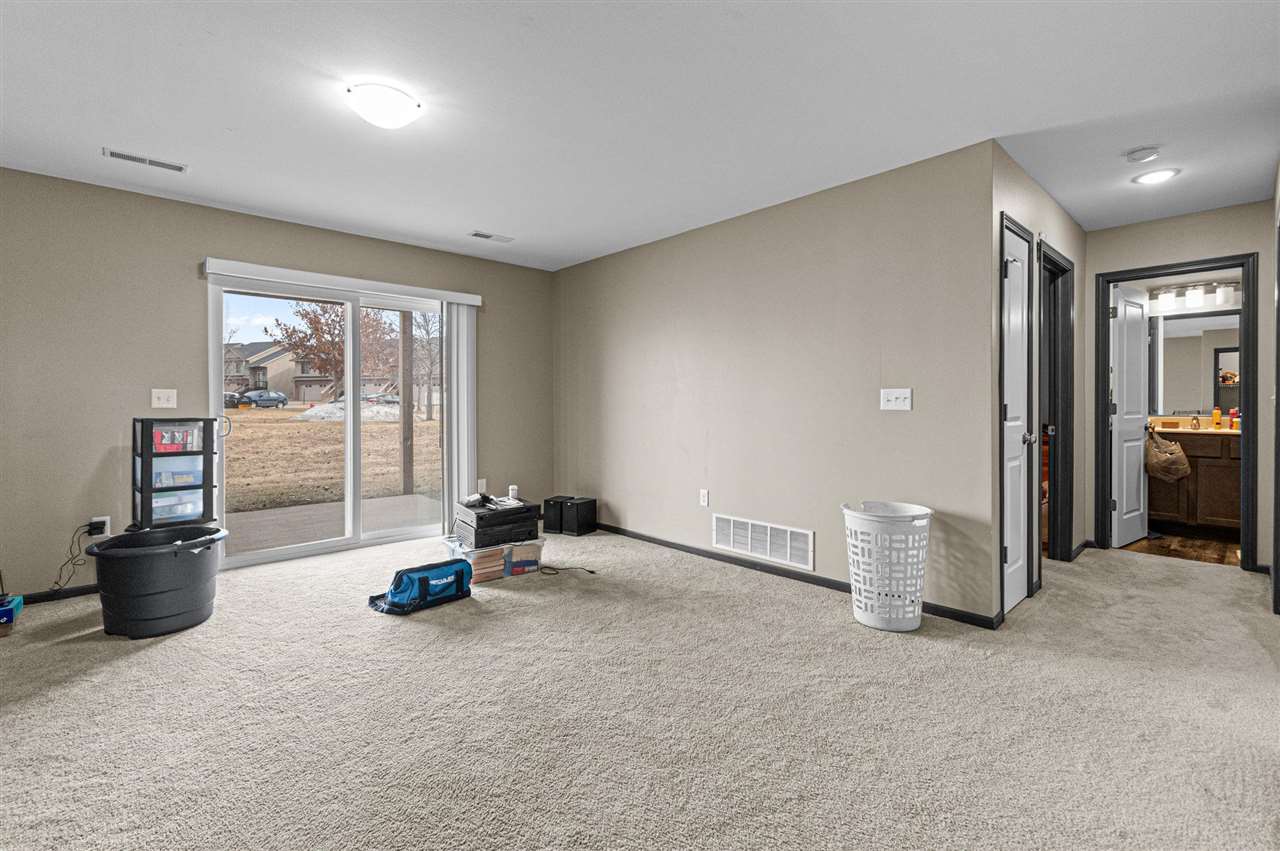 372 Tanglewood Drive Solon IA 52333