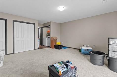 372 Tanglewood Drive Solon IA 52333