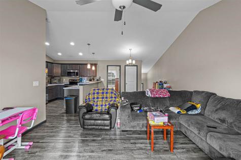 372 Tanglewood Drive Solon IA 52333