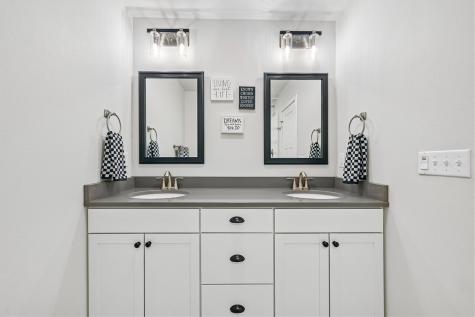 710 Brook Ridge Avenue North Liberty IA 52317