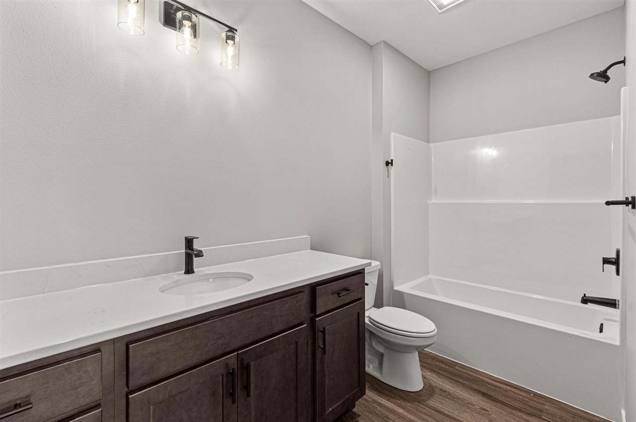 2877 Spring Rose Circle #205 Coralville IA 52241