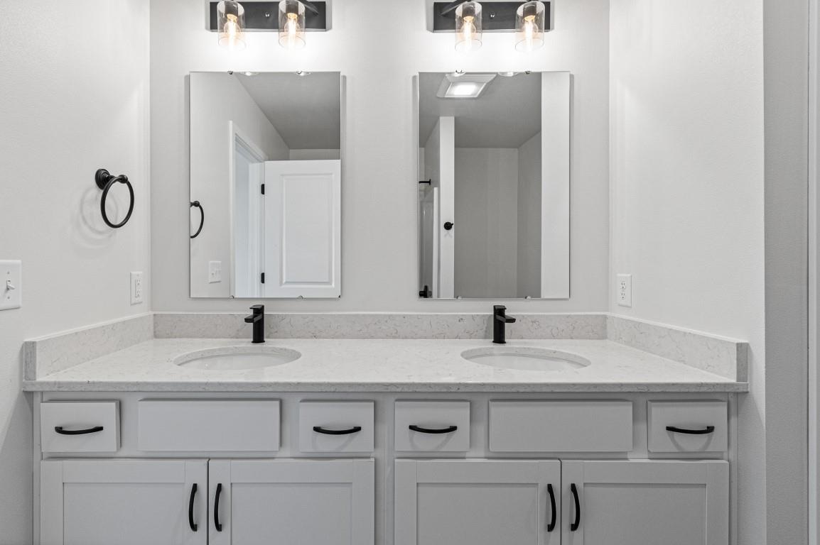 2307 Water Tower Place North Liberty IA 52317