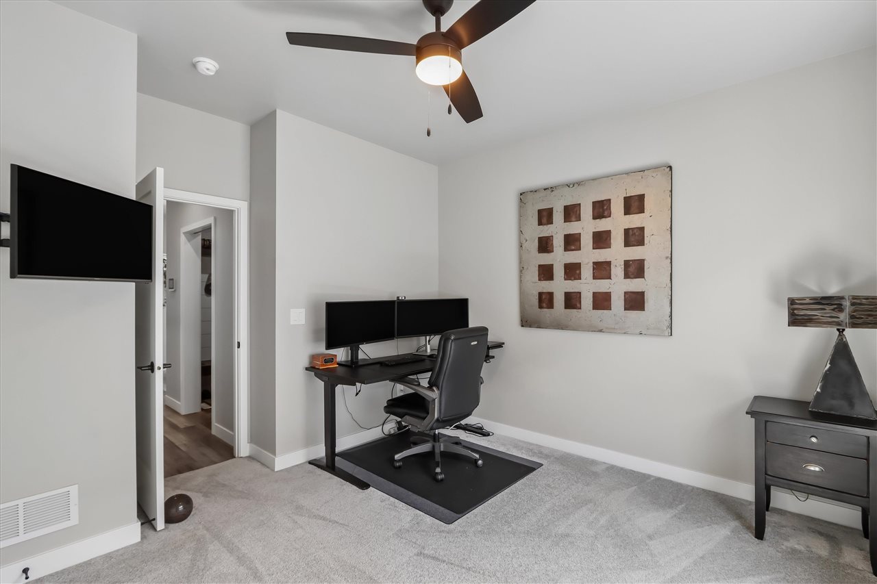 769 Clover Hill Drive North Liberty IA 52317