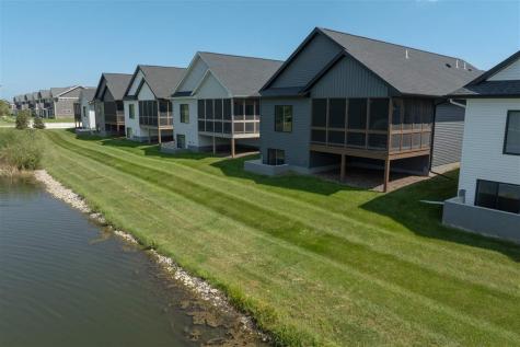 769 Clover Hill Drive North Liberty IA 52317