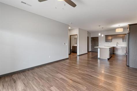 2871 Spring Rose Circle #207 Coralville IA 52241