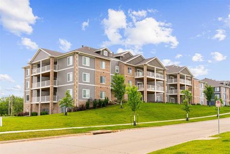 2871 Spring Rose Circle #207 Coralville IA 52241
