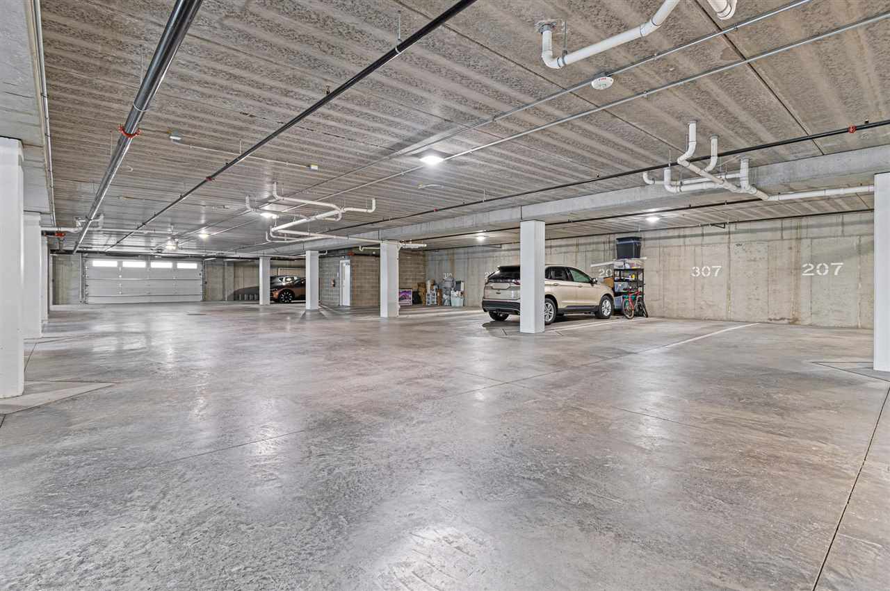 2871 Spring Rose Circle #207 Coralville IA 52241