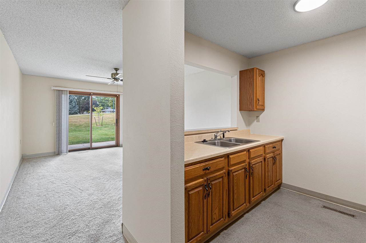 730 S Market Street #12 Solon IA 52333