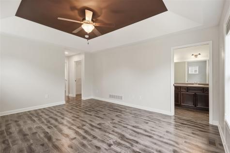 628 Walker Circle Iowa City IA 52245