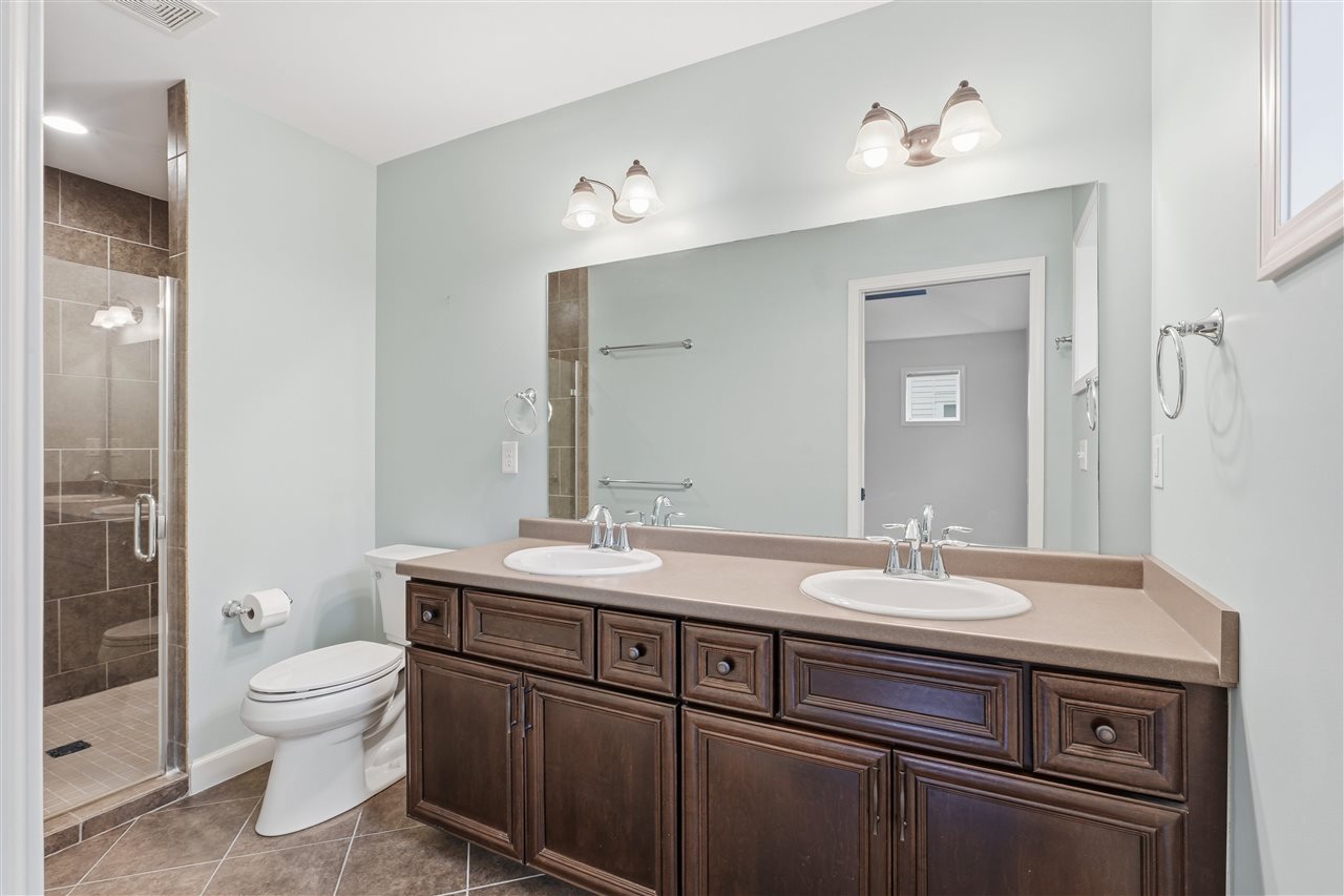 628 Walker Circle Iowa City IA 52245