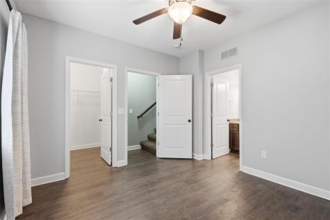 628 Walker Circle Iowa City IA 52245
