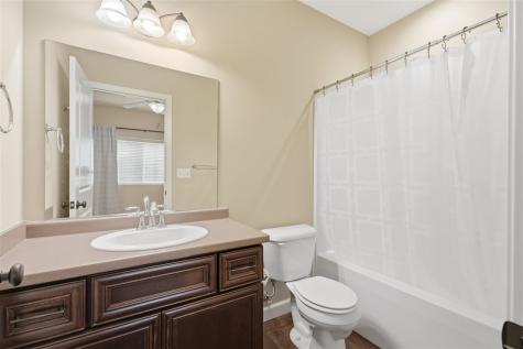 628 Walker Circle Iowa City IA 52245