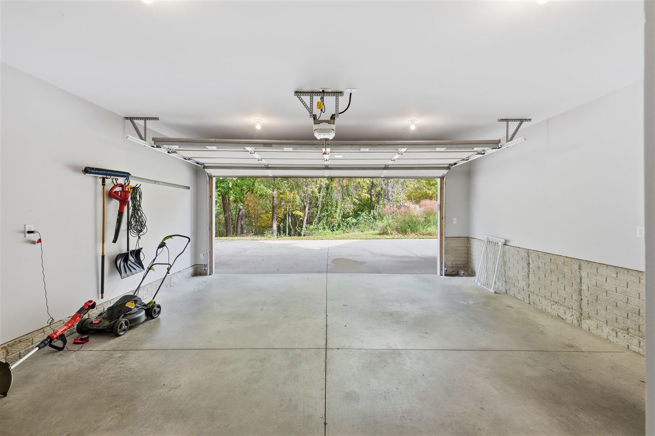 628 Walker Circle Iowa City IA 52245