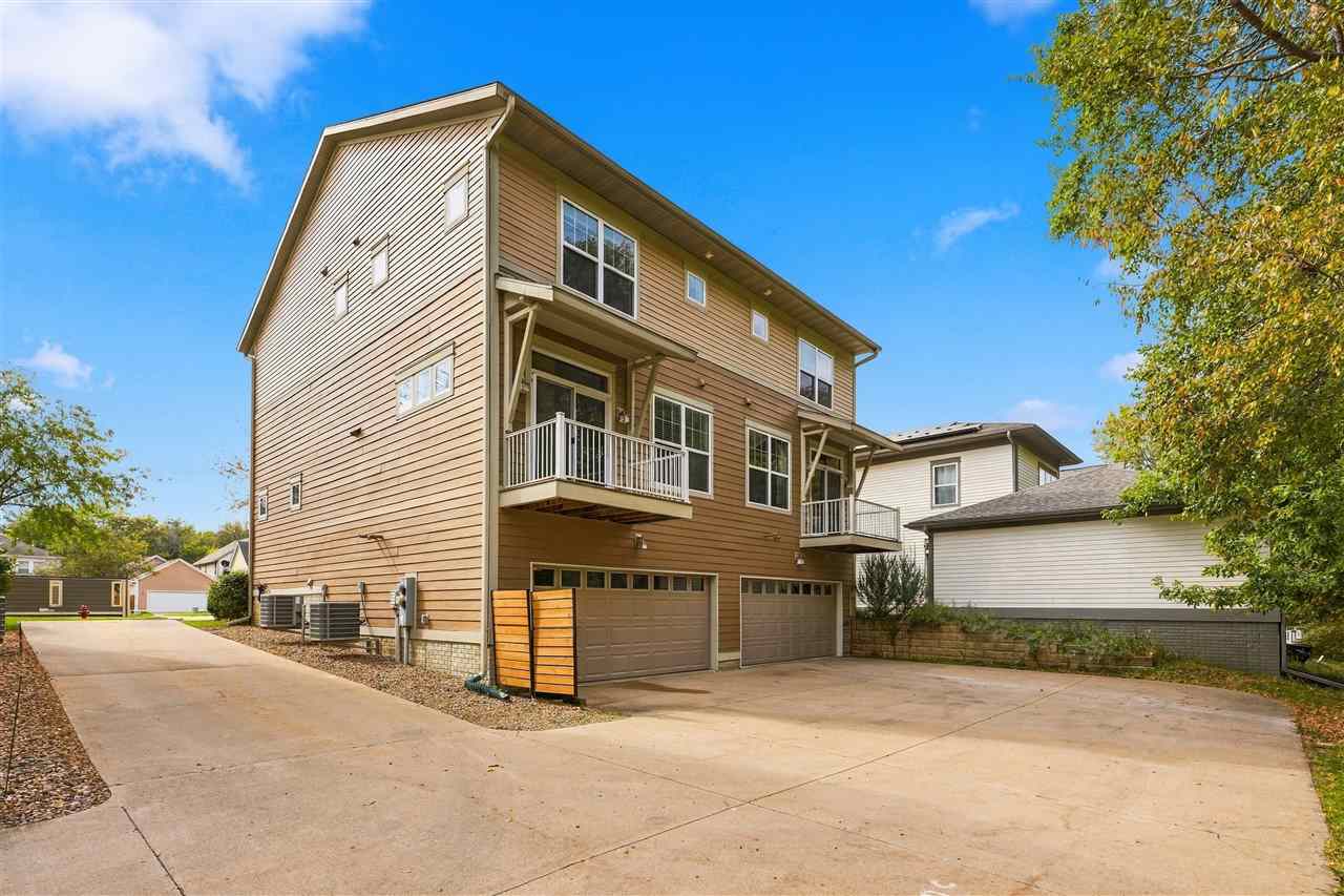 628 Walker Circle Iowa City IA 52245