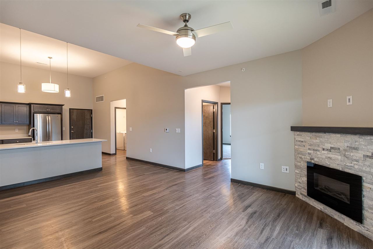 2877 Spring Rose Circle #301 Coralville IA 52241