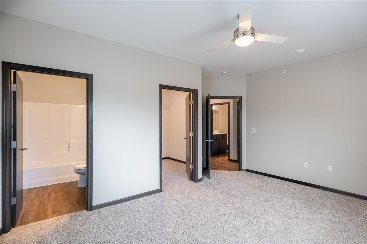 2877 Spring Rose Circle #301 Coralville IA 52241