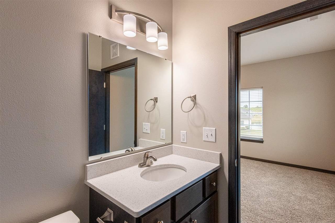 2877 Spring Rose Circle #301 Coralville IA 52241