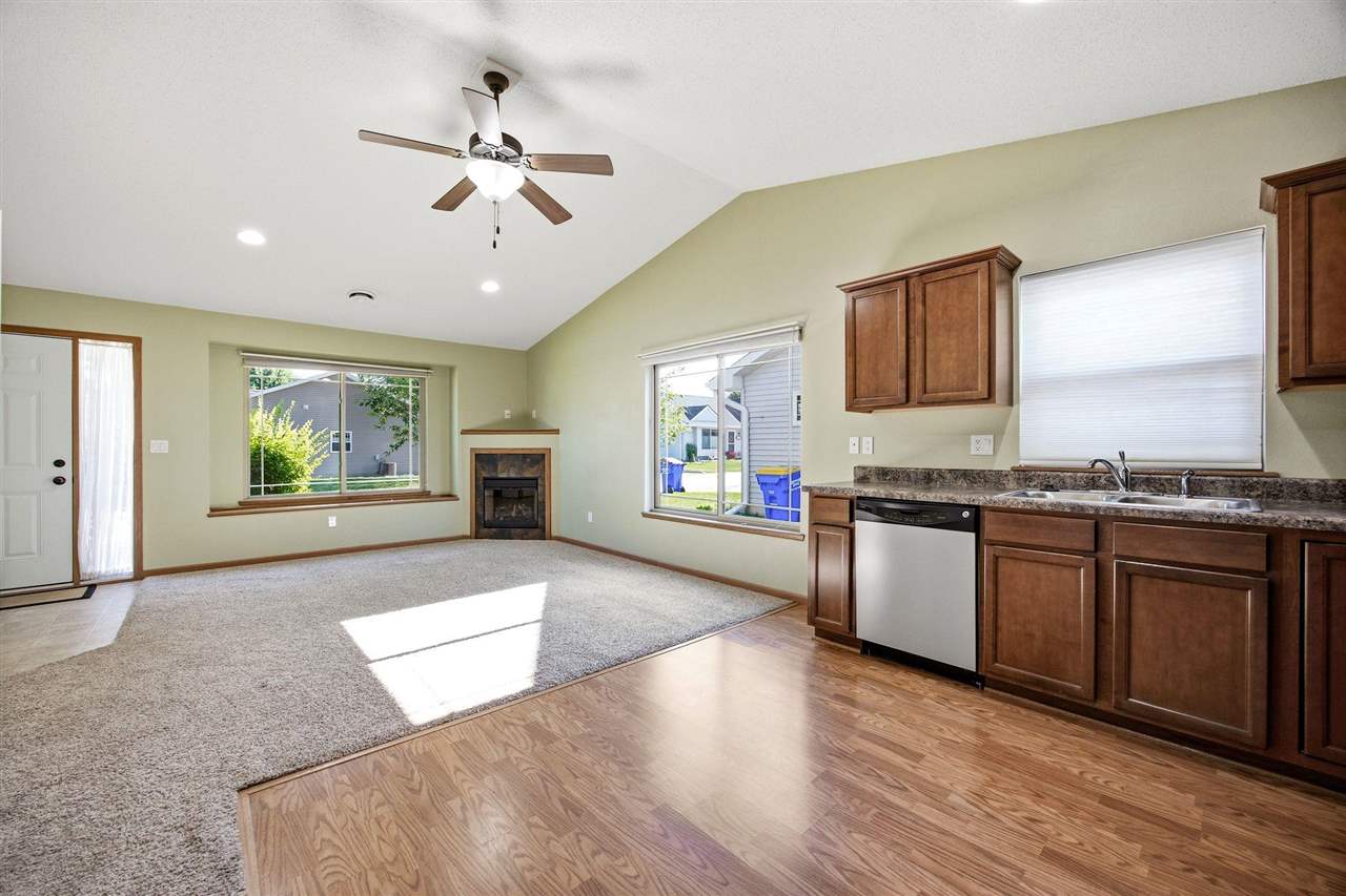 1495 Jaylen Lane North Liberty IA 52317