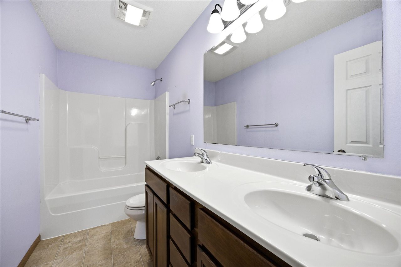 1495 Jaylen Lane North Liberty IA 52317