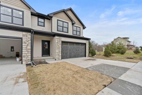 1115 Ivy Lane North Liberty IA 52317