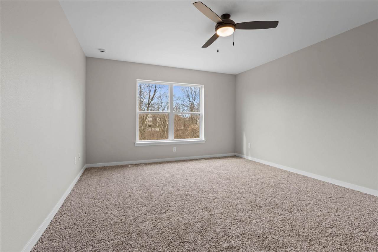 1115 Ivy Lane North Liberty IA 52317