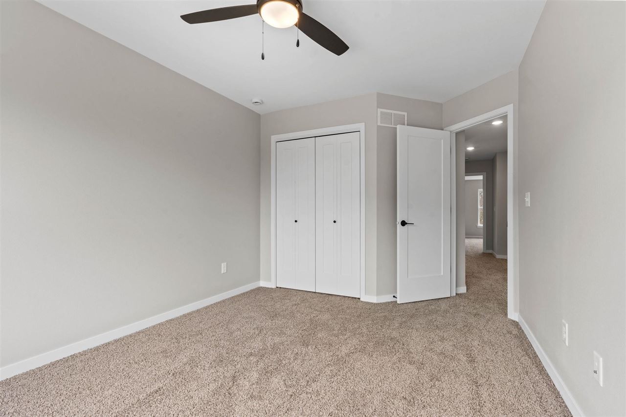1115 Ivy Lane North Liberty IA 52317