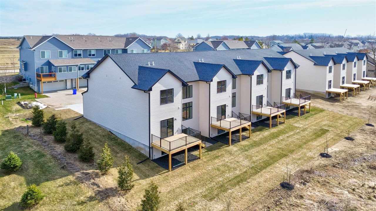 1115 Ivy Lane North Liberty IA 52317