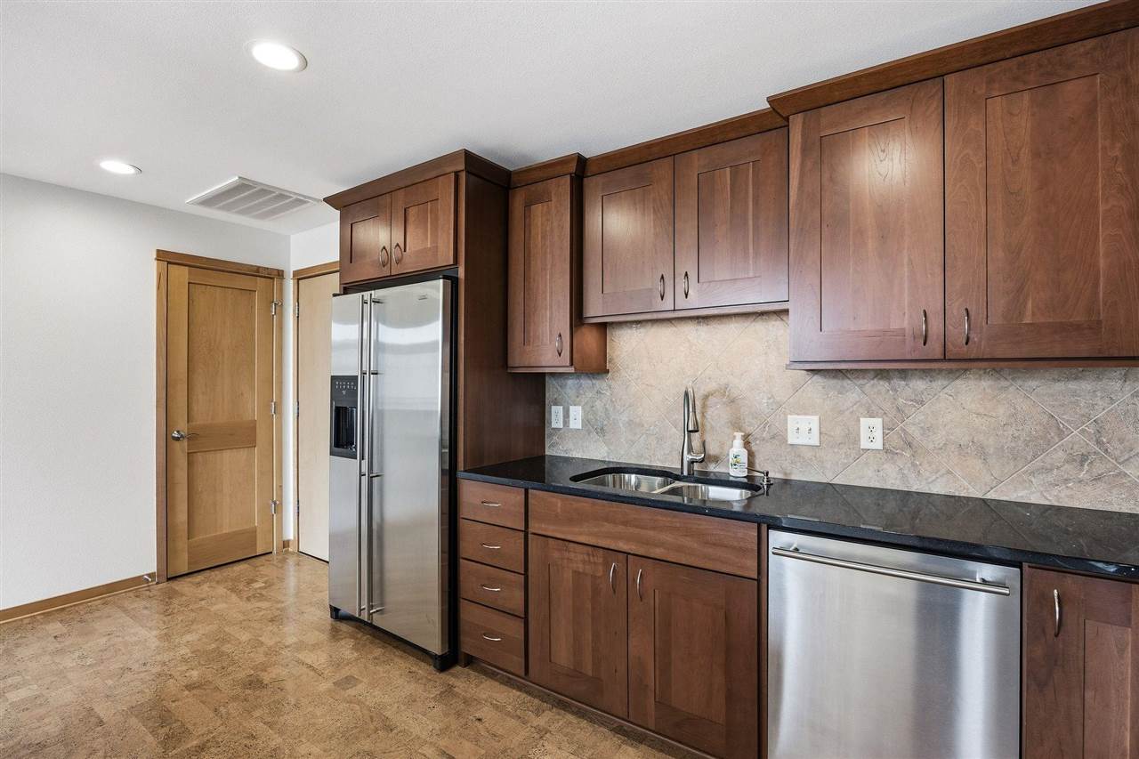 847 Quarry Road Coralville IA 52241
