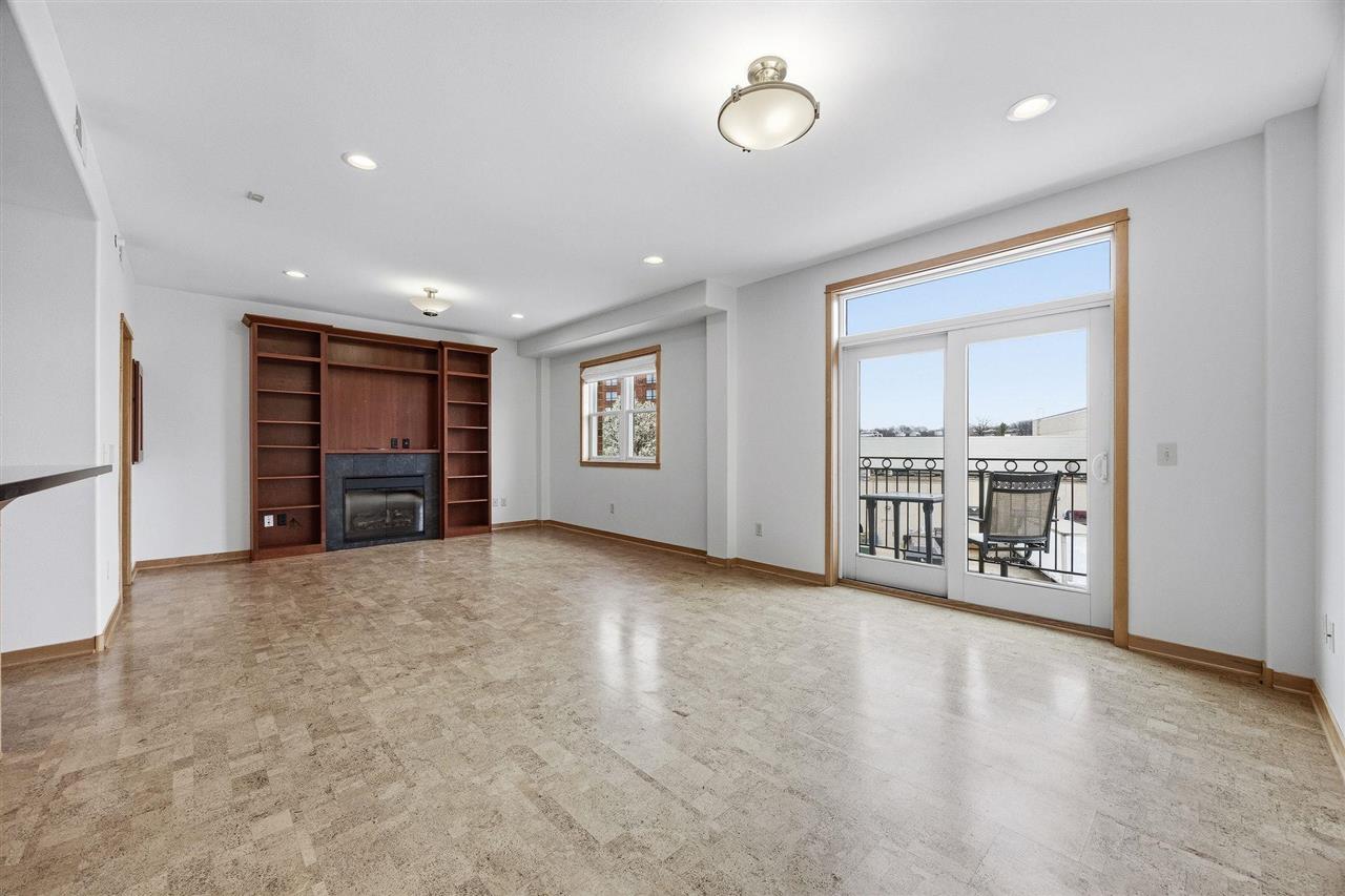 847 Quarry Road Coralville IA 52241