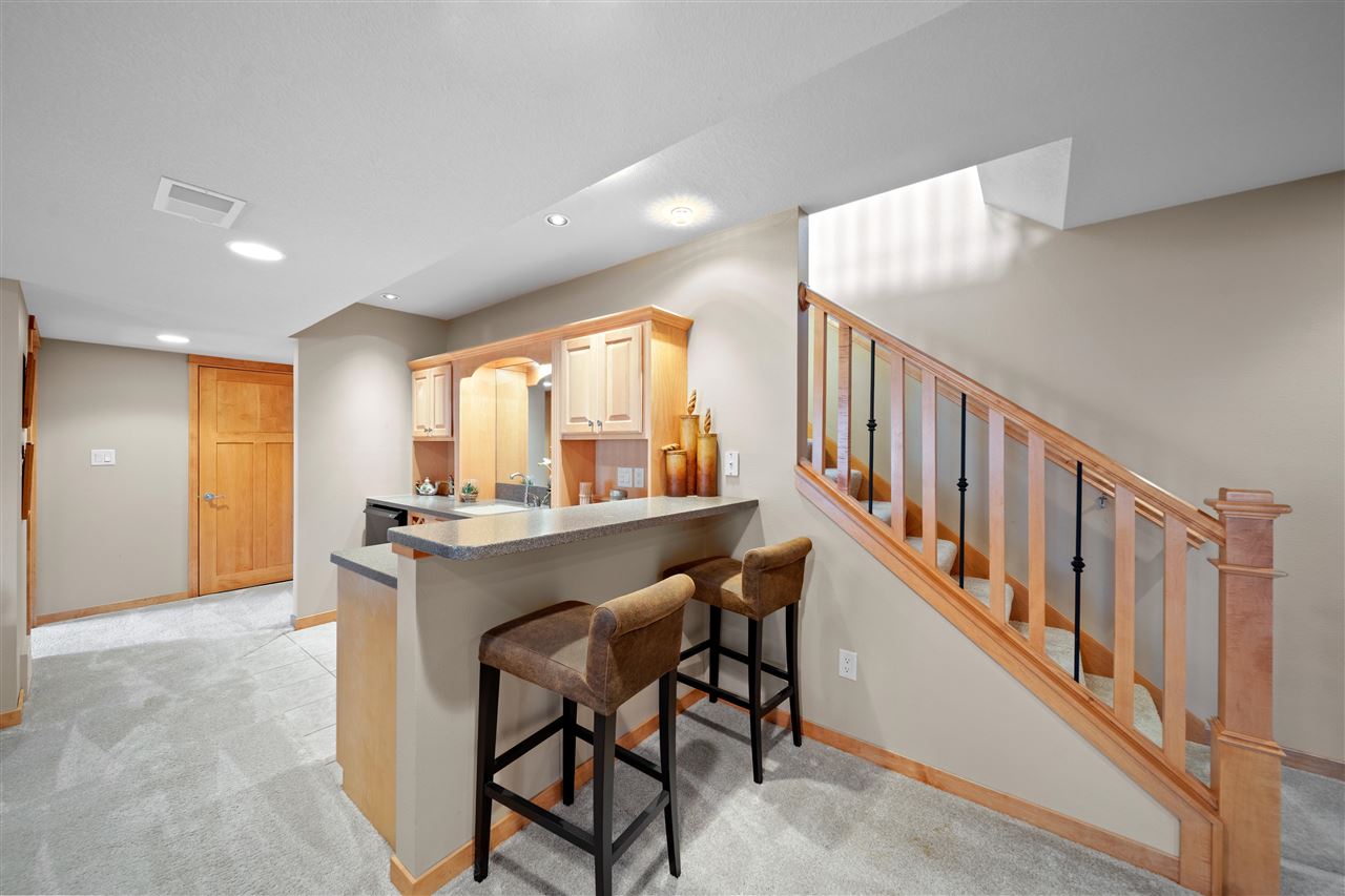 51 Montgomery Place Iowa City IA 52240