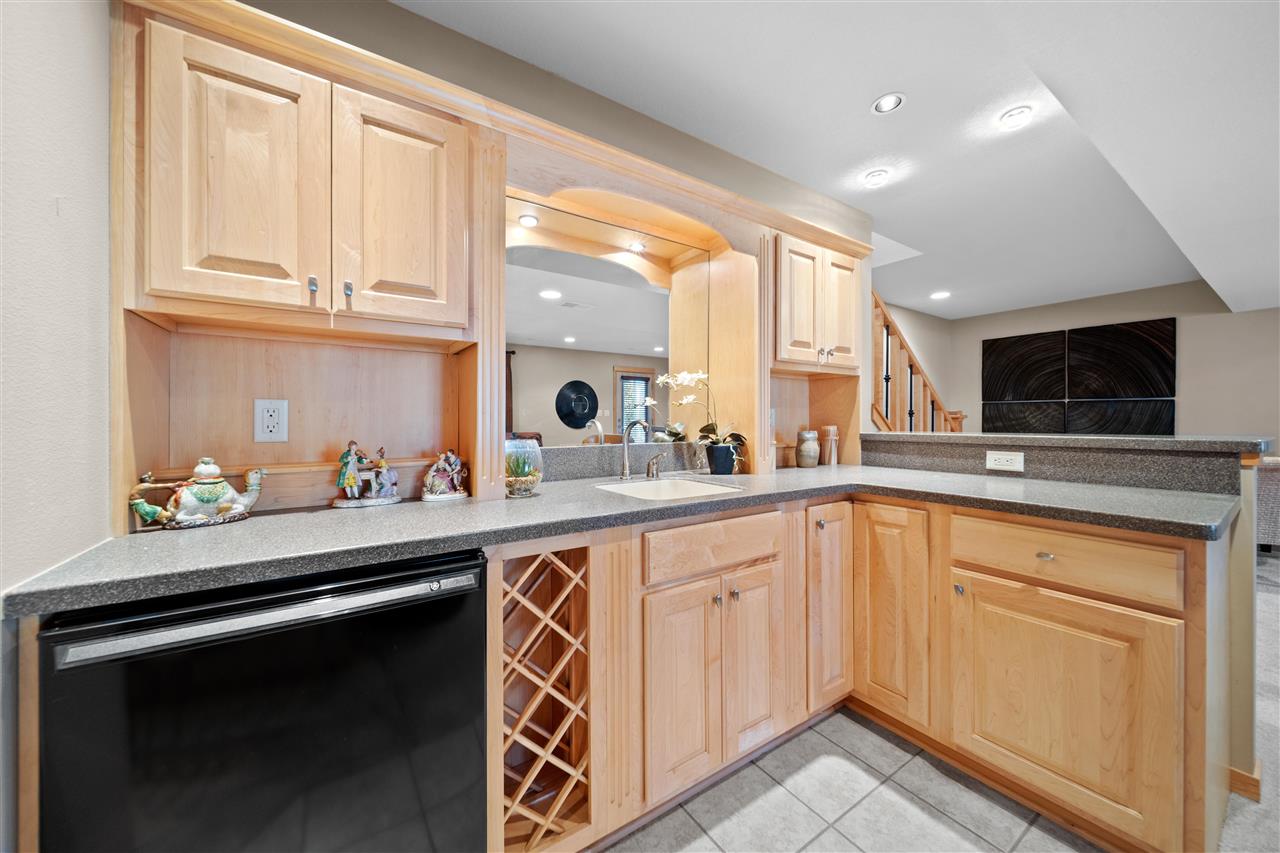 51 Montgomery Place Iowa City IA 52240