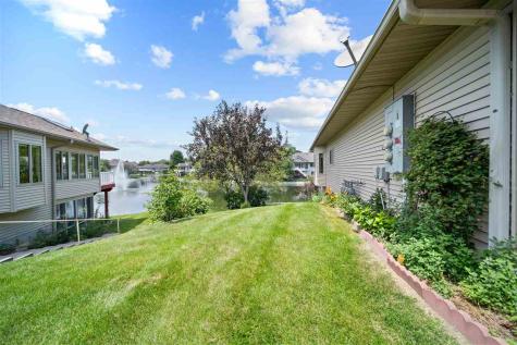51 Montgomery Place Iowa City IA 52240