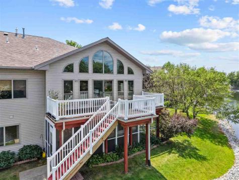 51 Montgomery Place Iowa City IA 52240