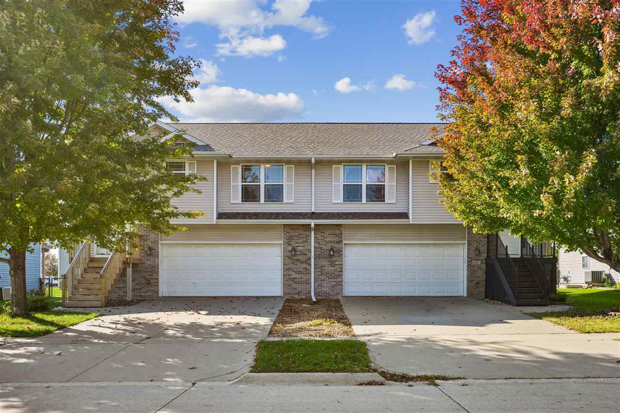 235 N Park Ridge Road North Liberty IA 52317