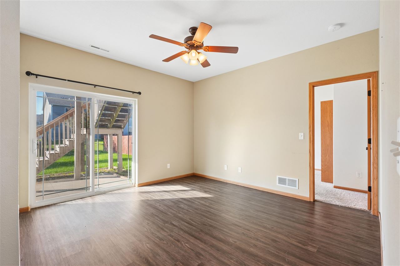 235 N Park Ridge Road North Liberty IA 52317
