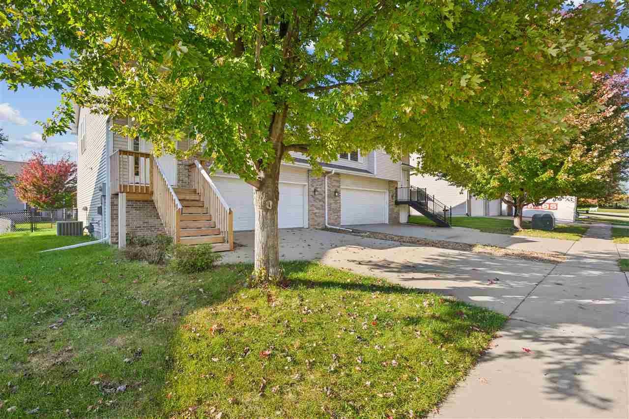 235 N Park Ridge Road North Liberty IA 52317