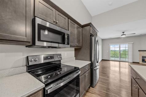2871 Spring Rose Circle Coralville IA 52241