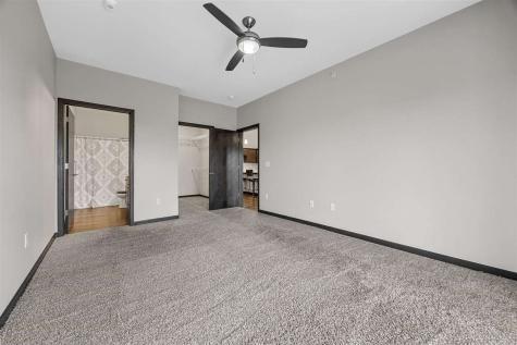 2871 Spring Rose Circle Coralville IA 52241