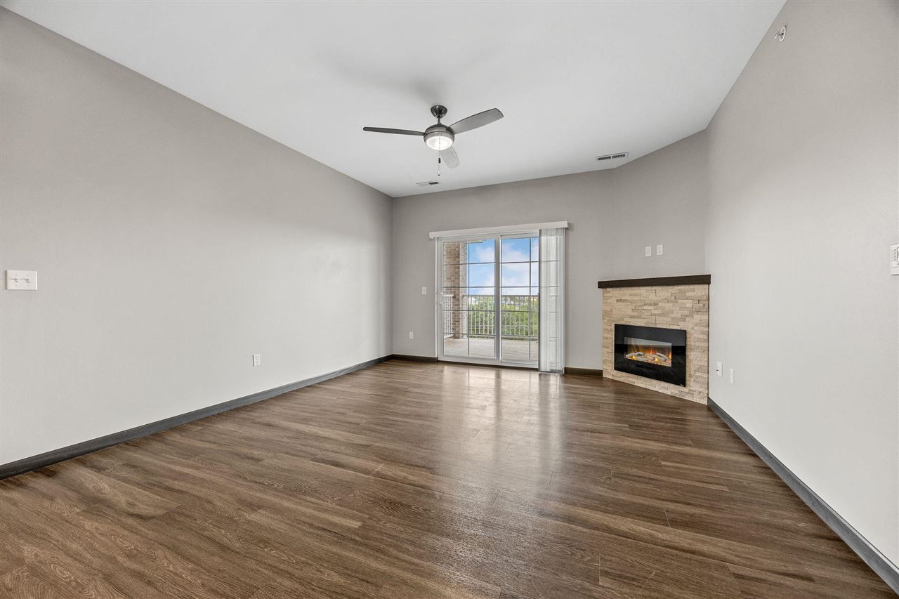 2871 Spring Rose Circle Coralville IA 52241
