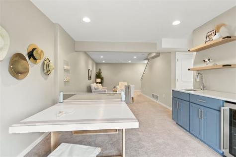 471 Potter Street Tiffin IA 52340