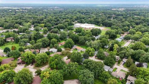 3302 Hanover Court Iowa City IA 52245