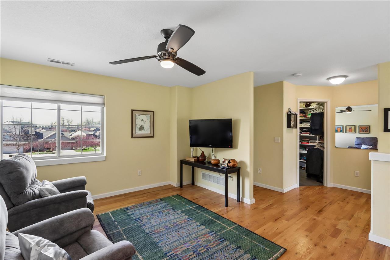 232 Woodfield Lane Tiffin IA 52340