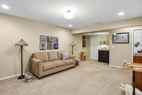 232 Woodfield Lane Tiffin IA 52340