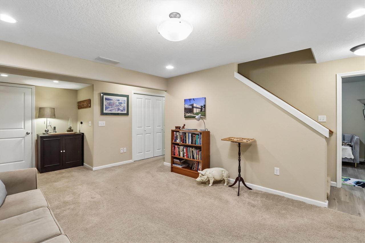 232 Woodfield Lane Tiffin IA 52340