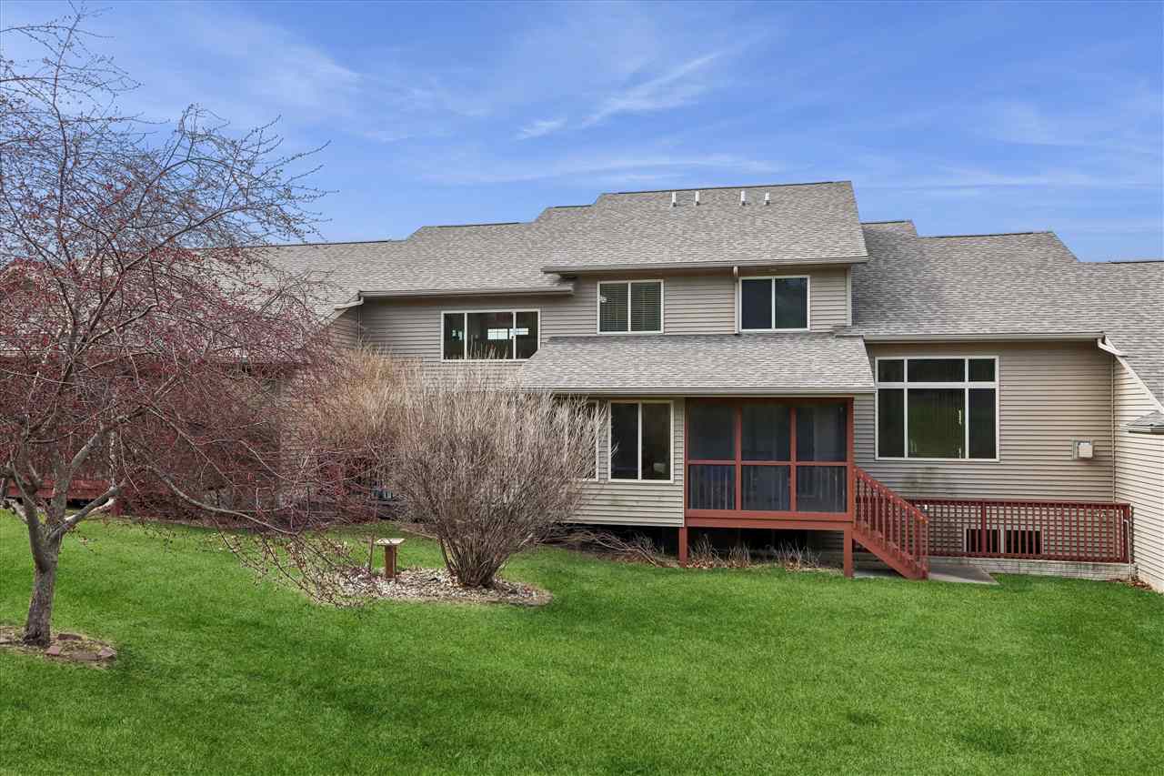 232 Woodfield Lane Tiffin IA 52340