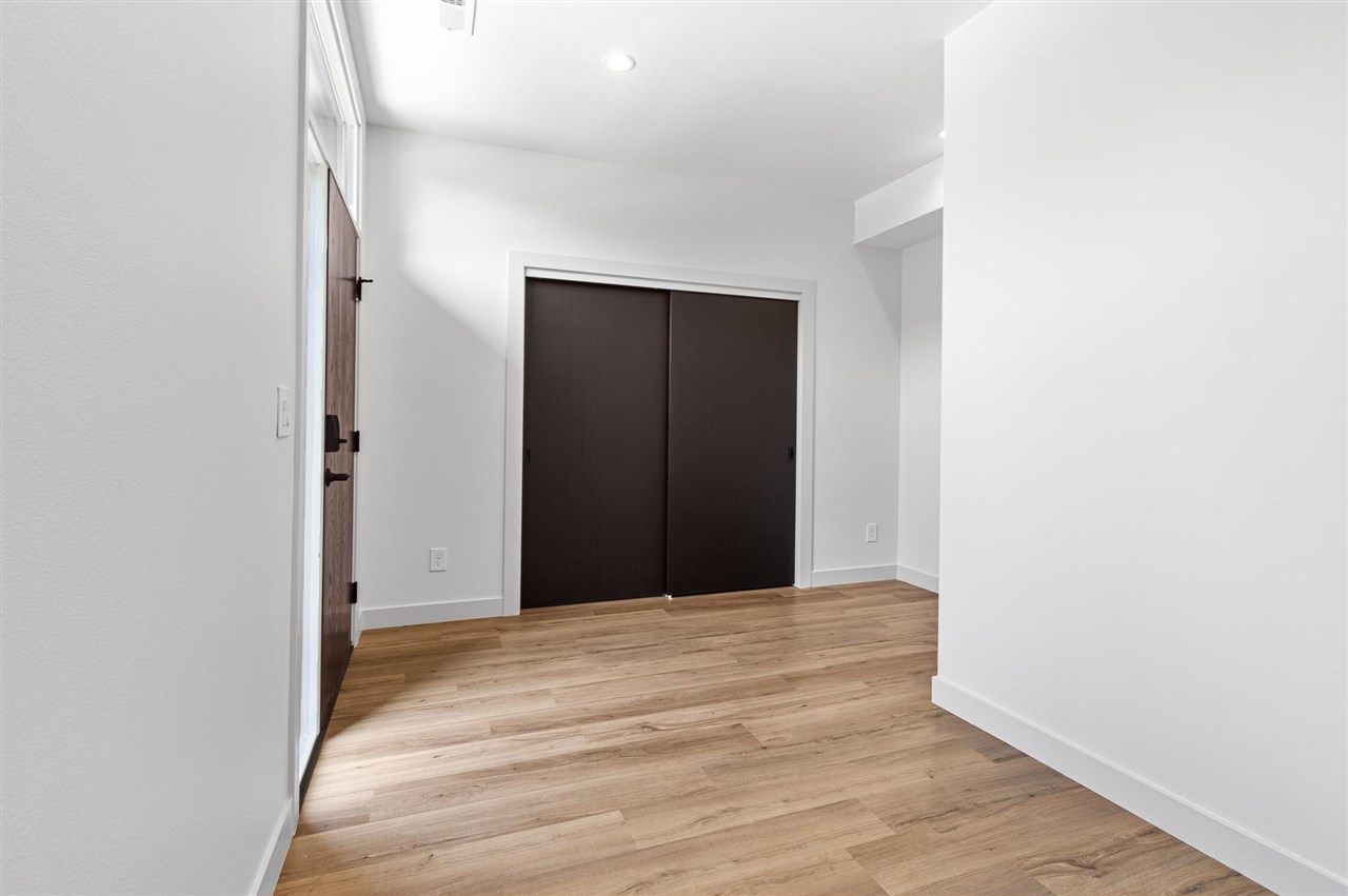 14 Lincoln Avenue #4 Iowa City IA 52246