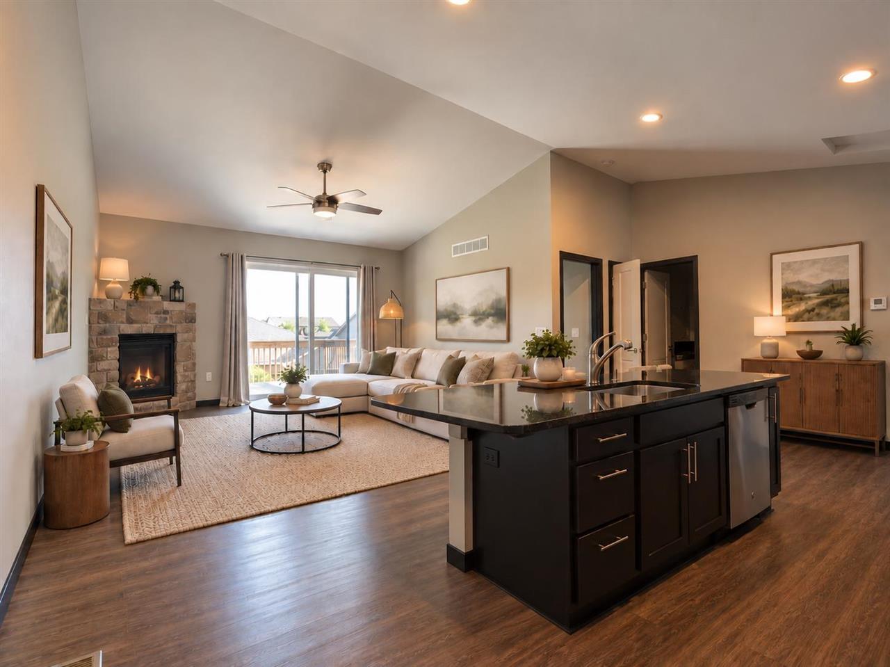 609 Riley Lane West Branch IA 52358