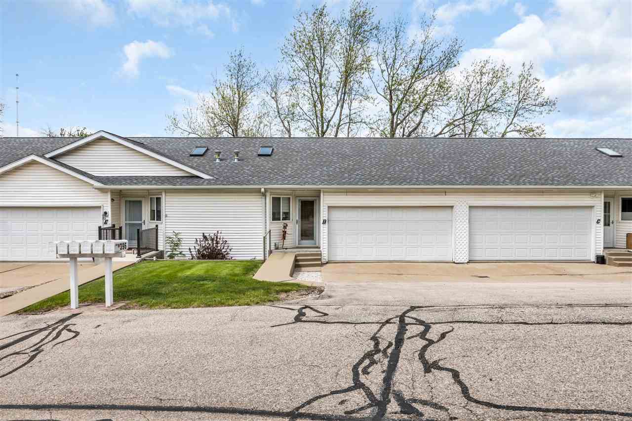 396 Teakwood Lane Cedar Rapids IA 52402