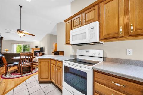 396 Teakwood Lane Cedar Rapids IA 52402